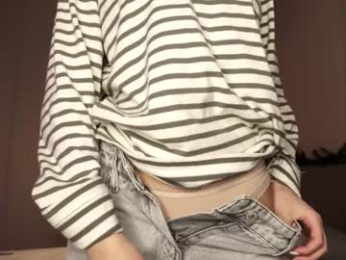 emilybatee chaturbate stream image