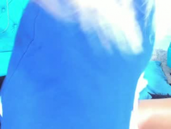 cuteanddesesperate chaturbate stream image