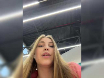 sweetAdel bongacams stream image