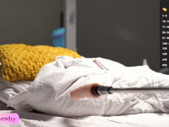 shiny-lily bongacams stream image