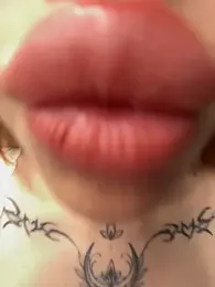 babydolll stripchat stream image