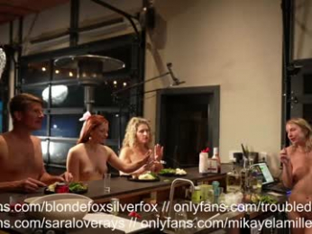 blondefoxsilverfox chaturbate stream image