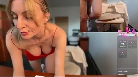 legsLONG stripchat stream image