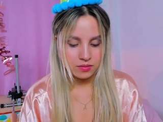 vaiolet-rose camsoda stream image