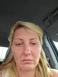 SheIsSomething stripchat stream image