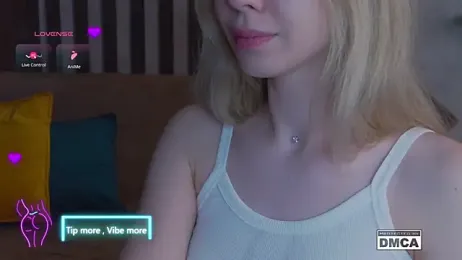 Holl1Would stripchat stream image