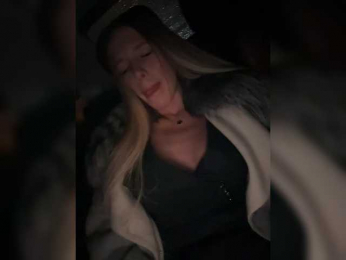 ALVUWKA bongacams stream image