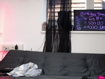 siswet19 chaturbate stream image