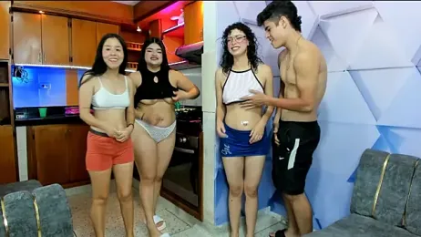 royalgirls_x stripchat stream image