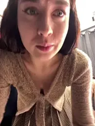 Holly_Play stripchat stream image