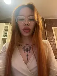 babydolll stripchat stream image