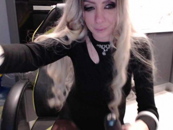 blondalina bongacams stream image