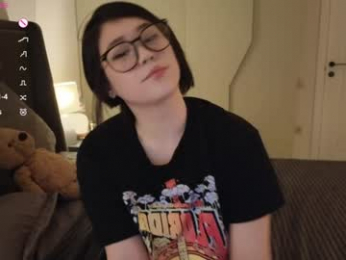 ki_mi chaturbate stream image