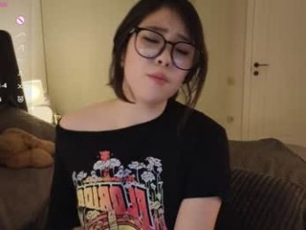 ki_mi chaturbate stream image