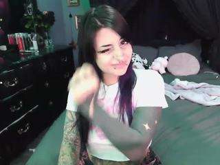 sallylynn camsoda stream image