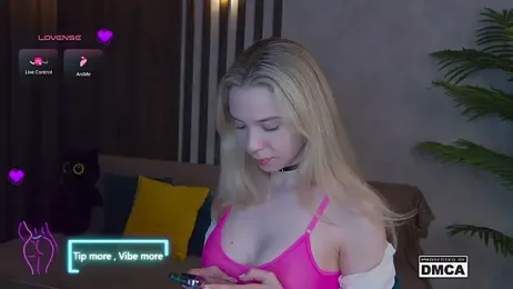 Holl1Would stripchat stream image