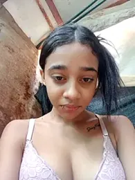 Zoe_Sweett18 stripchat stream image