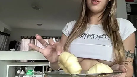 Lolykush stripchat stream image