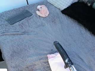 angie-roses camsoda stream image