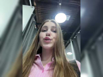 sweetAdel bongacams stream image