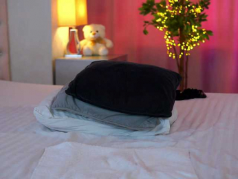 ArtTeasee bongacams stream image