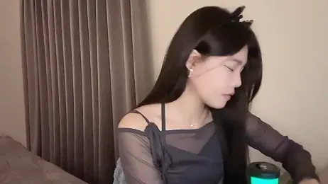 Qaz42799 stripchat stream image