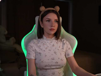 Malyshkaaa bongacams stream image