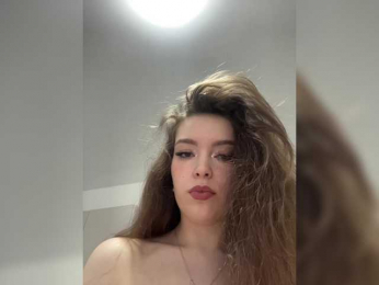 YourLadyyy bongacams stream image