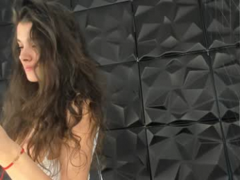 babyaylin chaturbate stream image