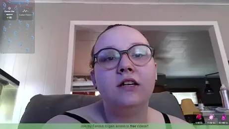 TurtleLady420 stripchat stream image