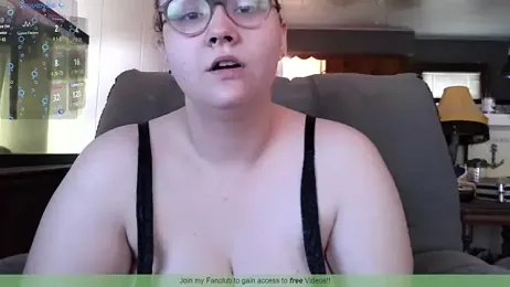 TurtleLady420 stripchat stream image