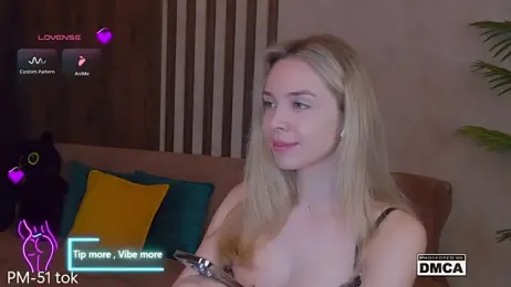 Holl1Would stripchat stream image