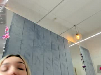 sassyt33n chaturbate stream image