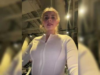 VikkiExtraCheese bongacams stream image, 31.03.2025 13:50