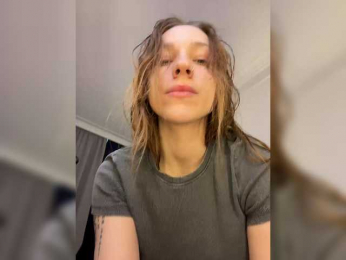 avolood bongacams stream image