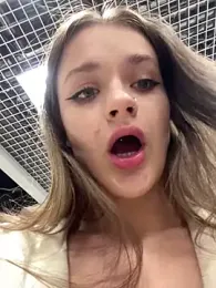 Mila___meow stripchat stream image