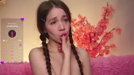 AmiLewis stripchat stream image