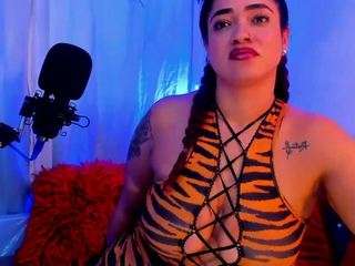 hannamiills camsoda stream image