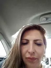 _Abril-Office1 stripchat stream image