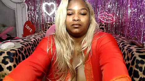BigFineSelena stripchat stream image