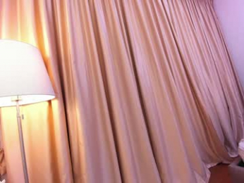 ehotlovea chaturbate stream image