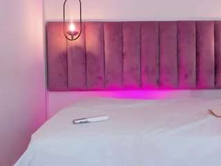 dulce-small camsoda stream image