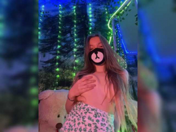 -Summer- bongacams stream image