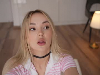 kriss0leoo chaturbate stream image