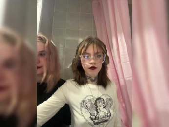 Molly-and-Ewa bongacams stream image