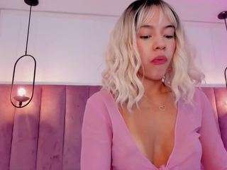 dulce-small camsoda stream image