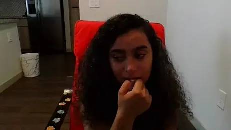 cinnaminnie stripchat stream image