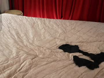 blondehottiek chaturbate stream image