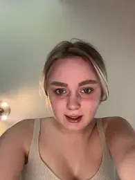 CherryEmmy stripchat stream image