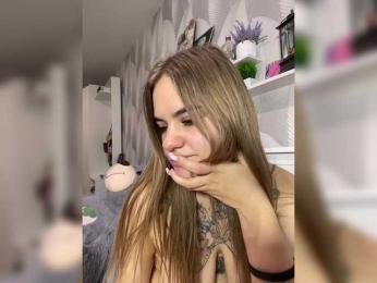 -Tiki-Riki- bongacams stream image, 15.04.2025 15:00